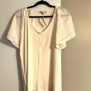 Loft top new with tag.  Size XXL.  Color Ivory